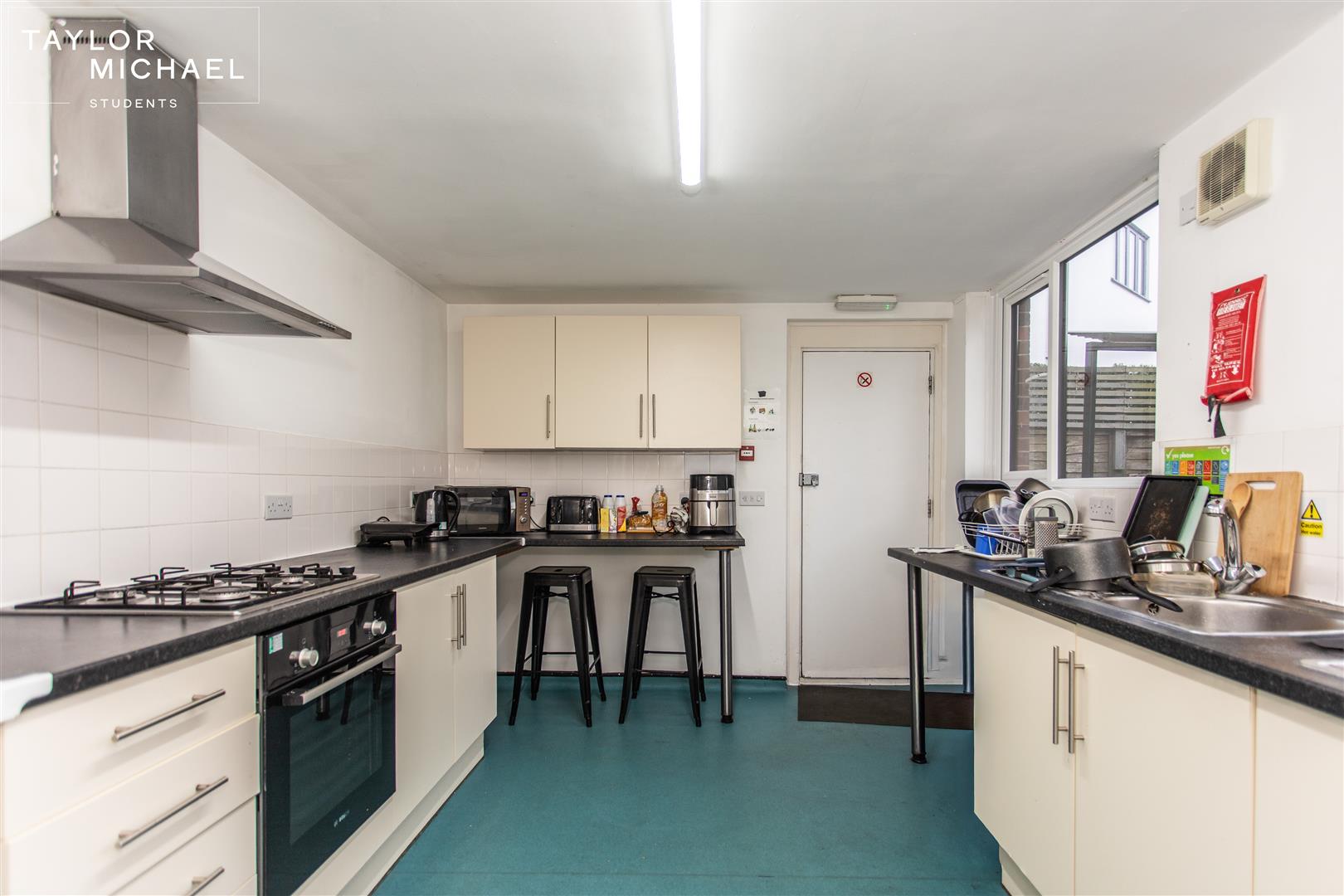 Shared Kitchen 2